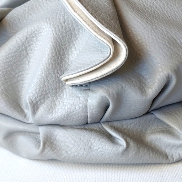 Gray White Petal Shoulder Tote Bag Braided, Leather Designer Inspired  NEW - Picture 10 of 10